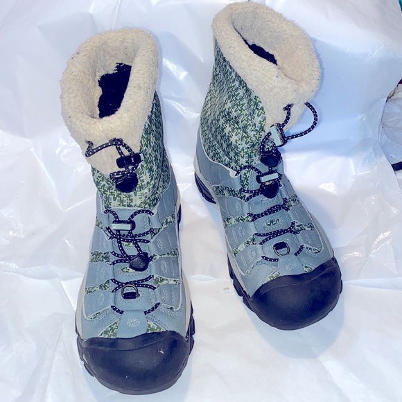 KEEN Women’s Winterport II winter hiking boot sz 7